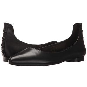 Nine West studded pointed flats! Practical…